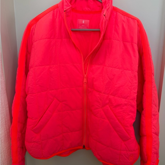 NWT Free People Pippa Packable Puffer in Hot Watermelon, XS - Picture 14 of 14